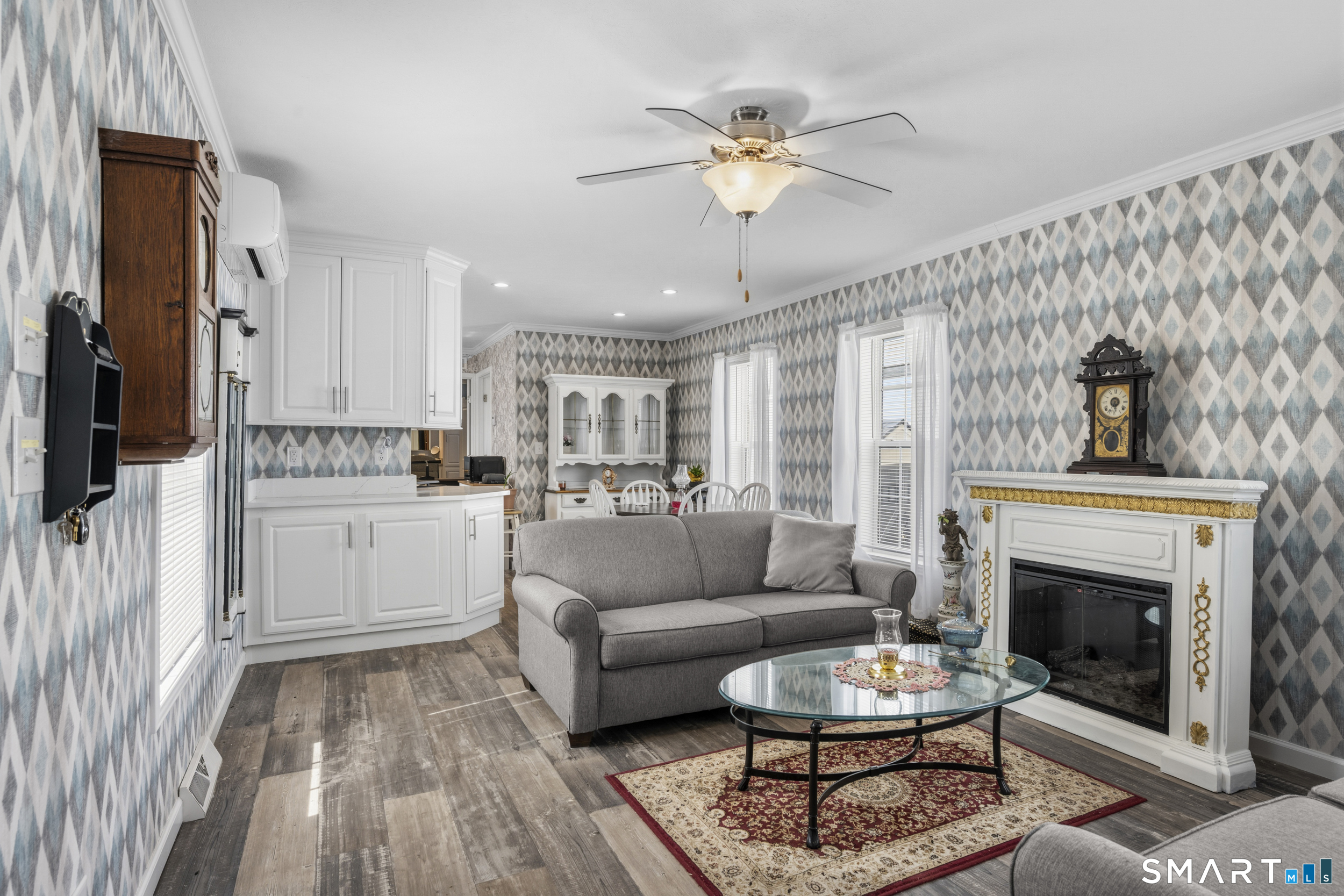 435 High Street Groton, CT 06355 - Photo 3 of 18