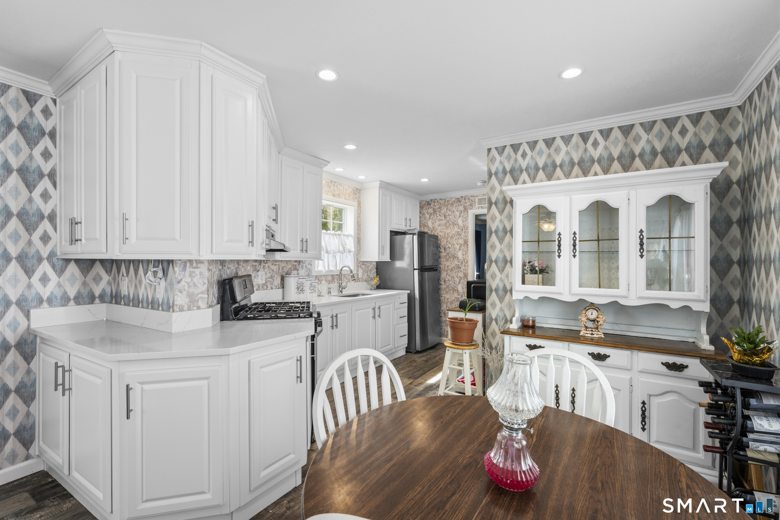 435 High Street Groton, CT 06355 - Photo 8 of 18