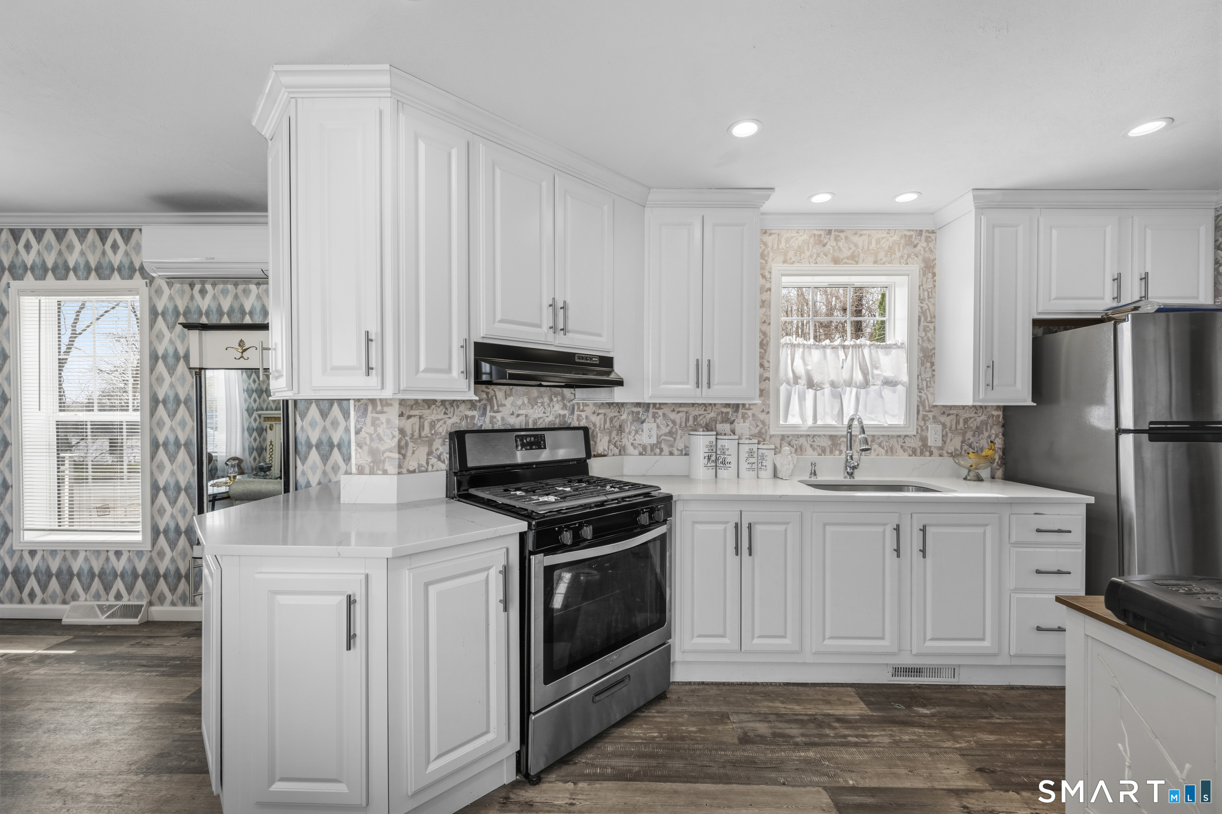 435 High Street Groton, CT 06355 - Photo 9 of 18