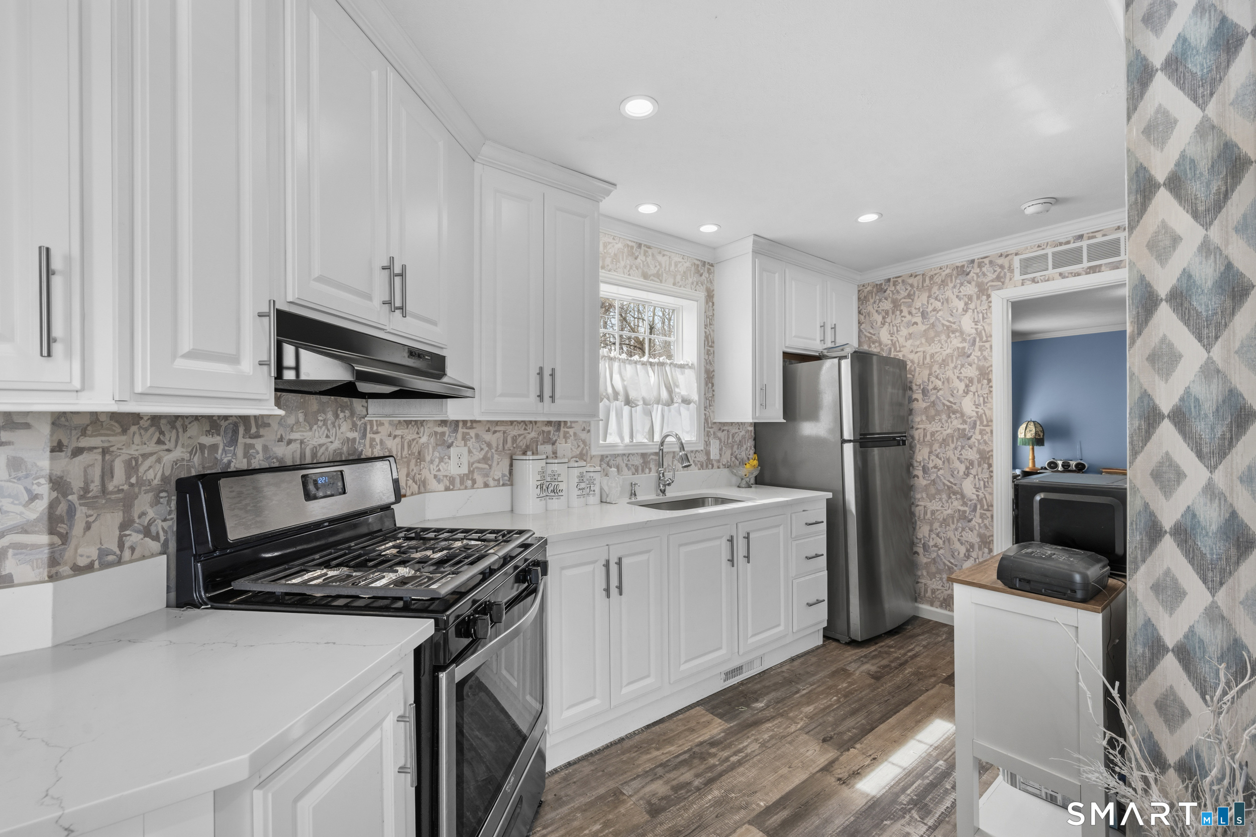 435 High Street Groton, CT 06355 - Photo 10 of 18