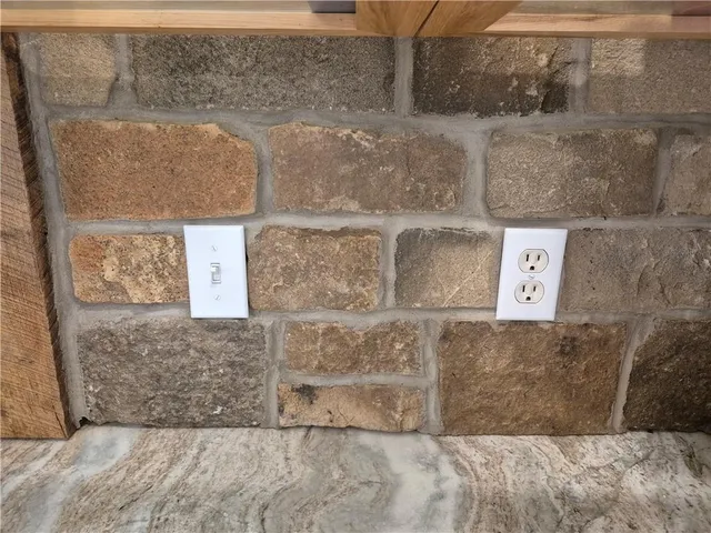 a view of parking area