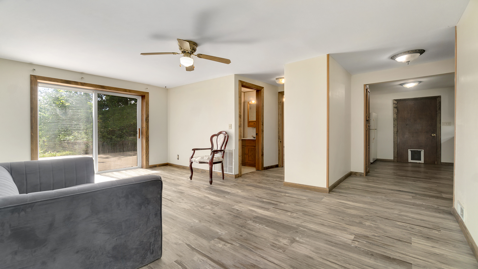 503 West Devils Backbone Road Oregon, IL 61061 - Photo 21 of 46 a living room with furniture and a large window