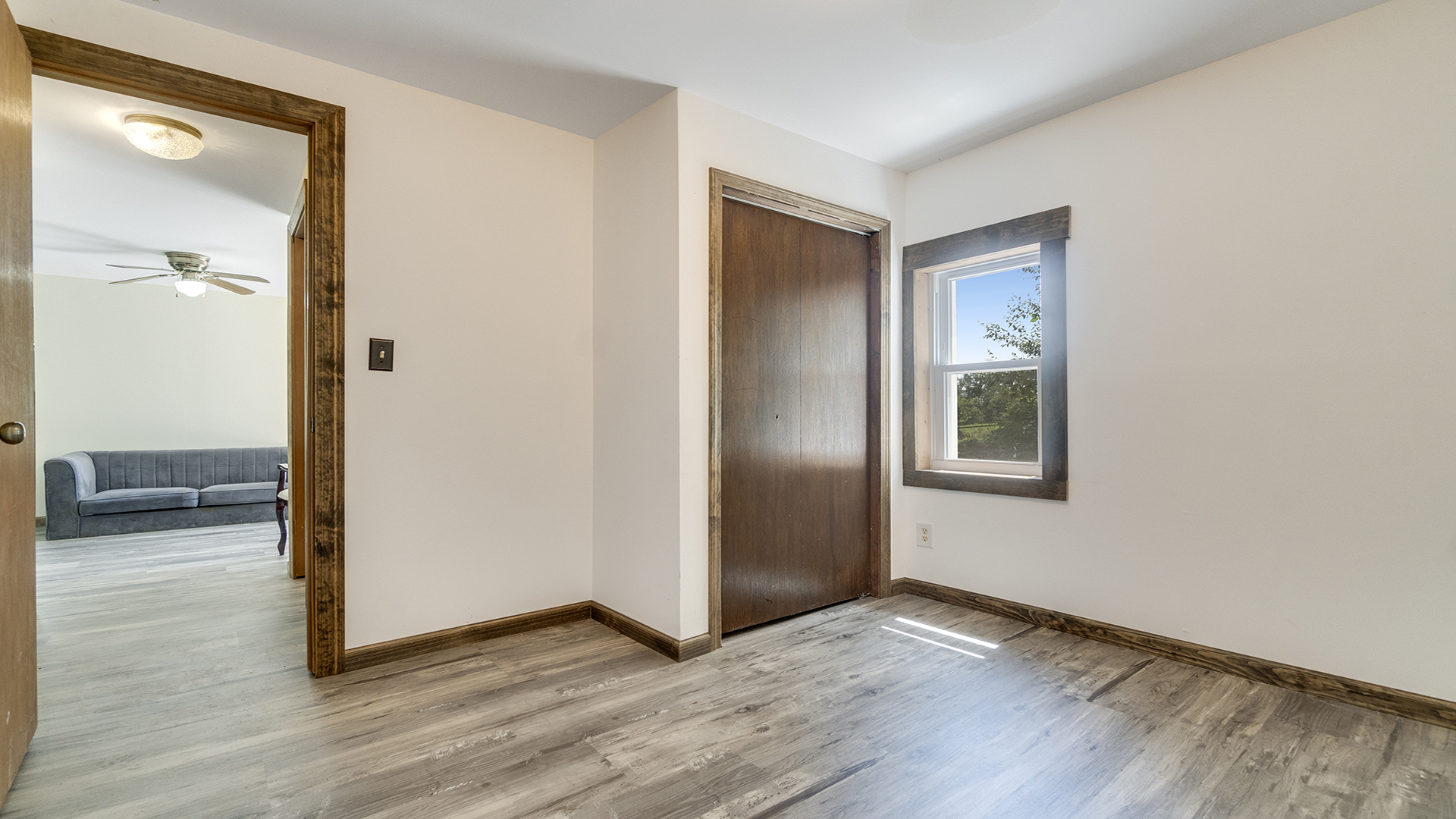503 West Devils Backbone Road Oregon, IL 61061 - Photo 33 of 46 a view of a hallway with wooden floor