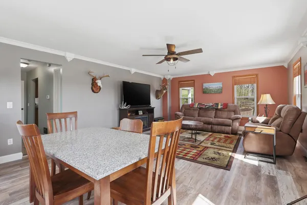 $359,900 | 6400 Valley Drive, Bettendorf, IA 52722