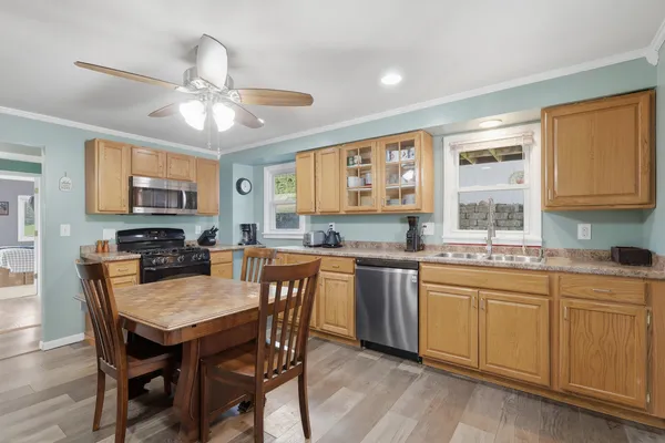 $359,900 | 6400 Valley Drive, Bettendorf, IA 52722