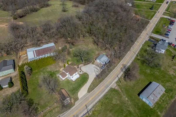 $359,900 | 6400 Valley Drive, Bettendorf, IA 52722