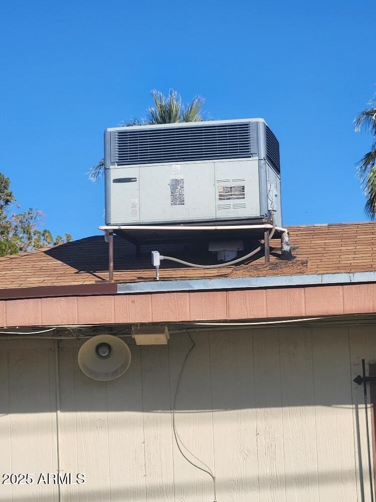 7 East Beautiful Lane Phoenix, AZ 85042 - Photo 17 of 26 a closeup of a sink