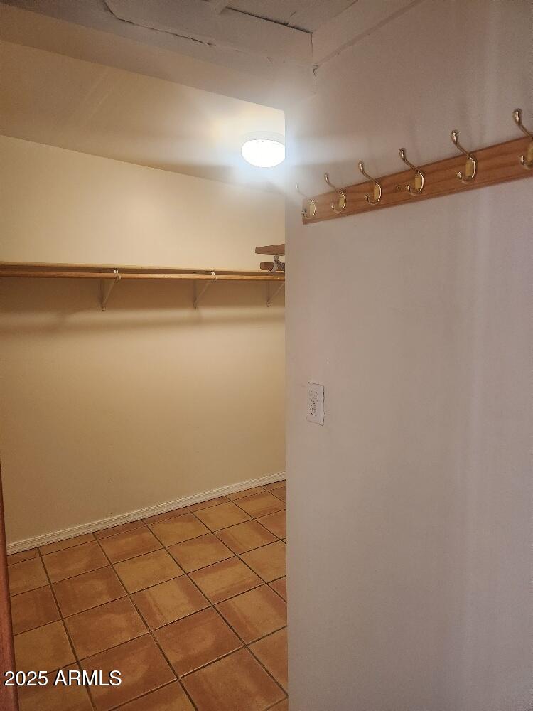 7 East Beautiful Lane Phoenix, AZ 85042 - Photo 9 of 26 a view of a closet