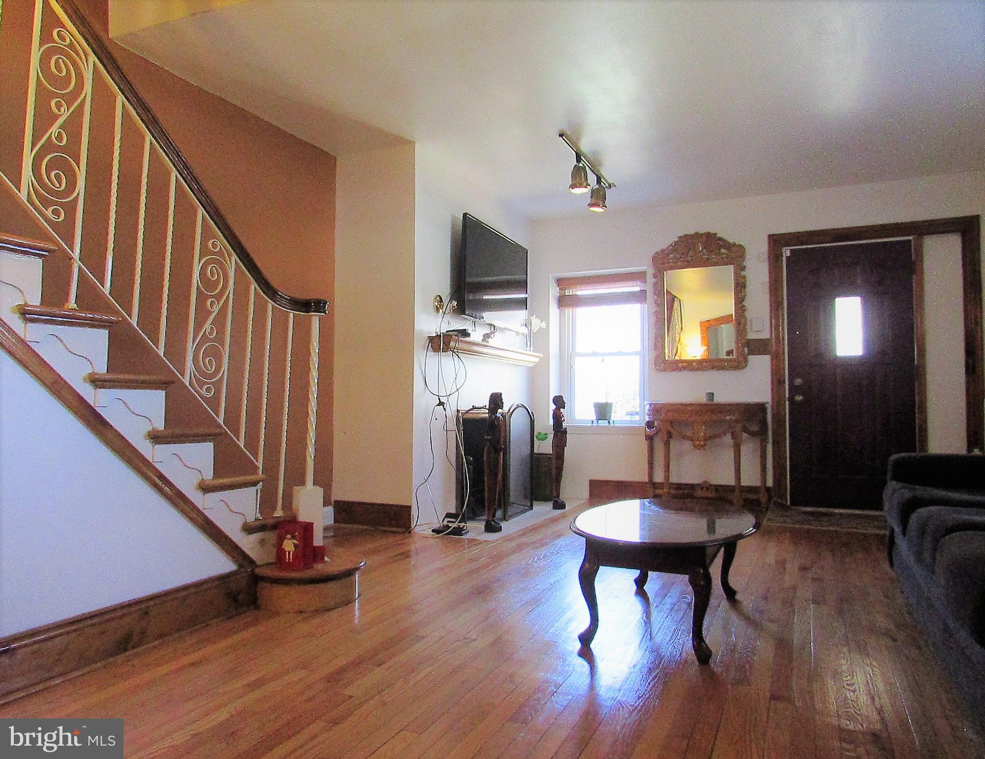 1819 Wynnewood Road Philadelphia, PA 19151 - Photo 2 of 17 Gallery Image 2