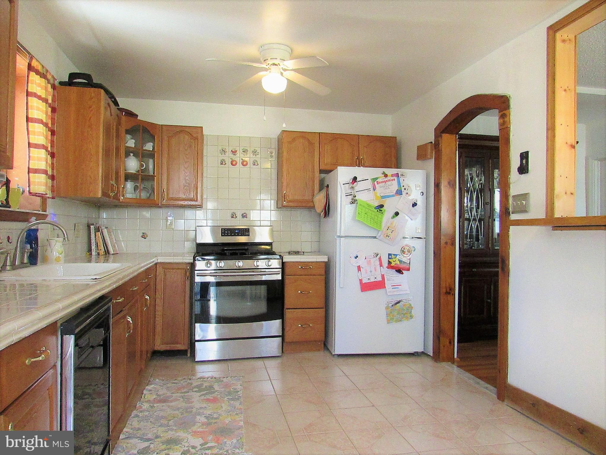 1819 Wynnewood Road Philadelphia, PA 19151 - Photo 4 of 17 Gallery Image 4