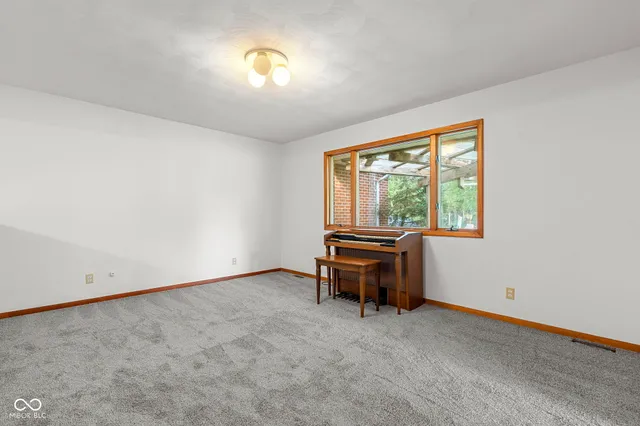 $299,900 | 4295 East Oregon Church Road, Terre Haute, IN 47802