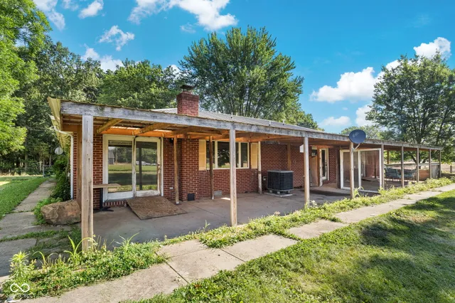 $299,900 | 4295 East Oregon Church Road, Terre Haute, IN 47802