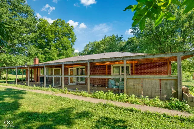 $299,900 | 4295 East Oregon Church Road, Terre Haute, IN 47802