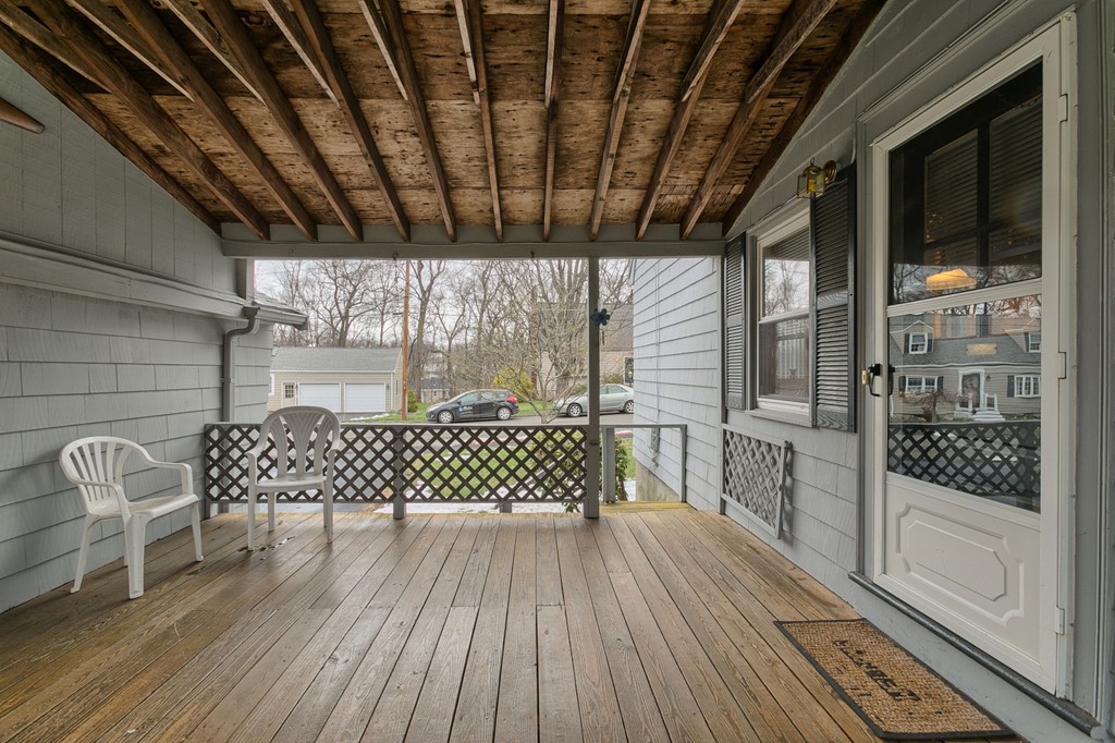 4 Crescent Road Woburn, MA 01801 - Photo 6 of 28 Gallery Image 6