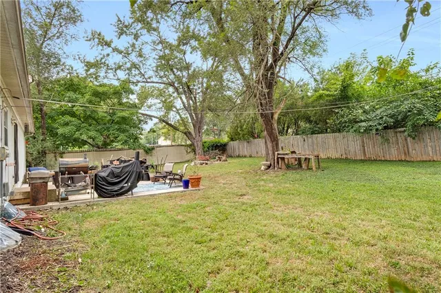 $170,000 | 8700 Bannister Terrace, Kansas City, MO 64134