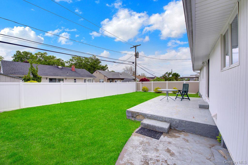 1662 Sherbourne Road Valley Stream, NY 11580 - Photo 24 of 27