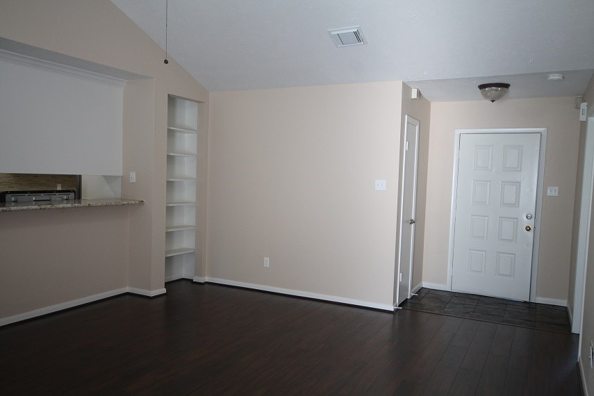 2834 Old Fort Road Sugar Land, TX 77479 - Photo 3 of 23