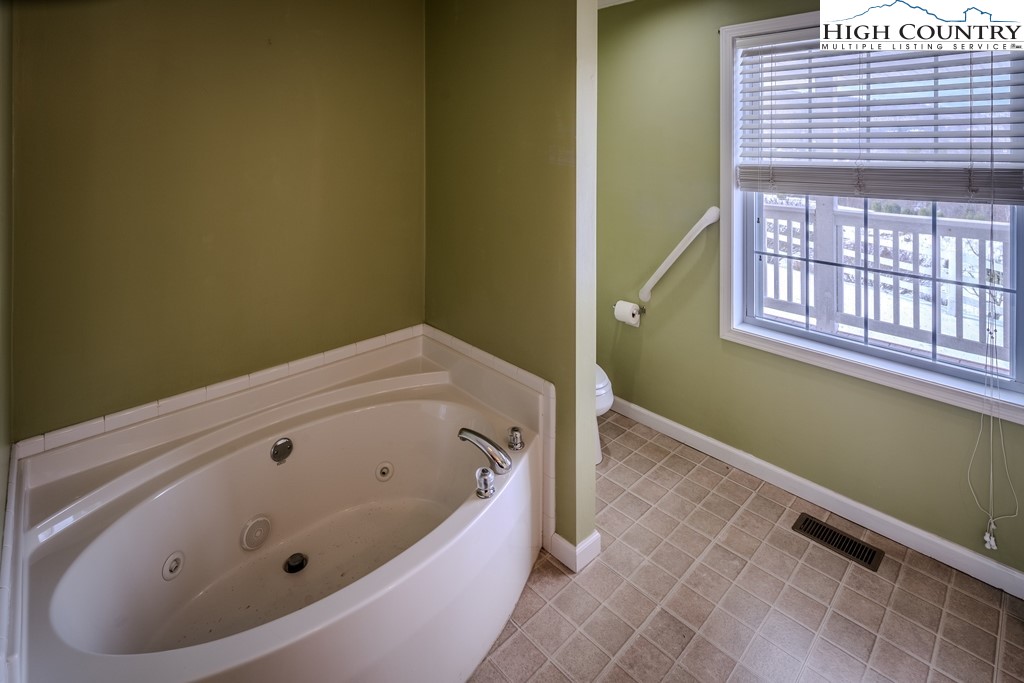 118 Pauper's Ridge Lane Banner Elk, NC 28604 - Photo 16 of 34