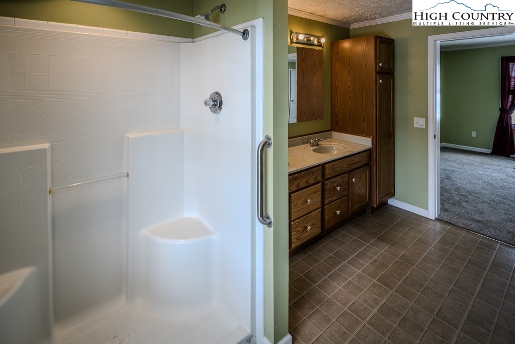 118 Pauper's Ridge Lane Banner Elk, NC 28604 - Photo 17 of 34