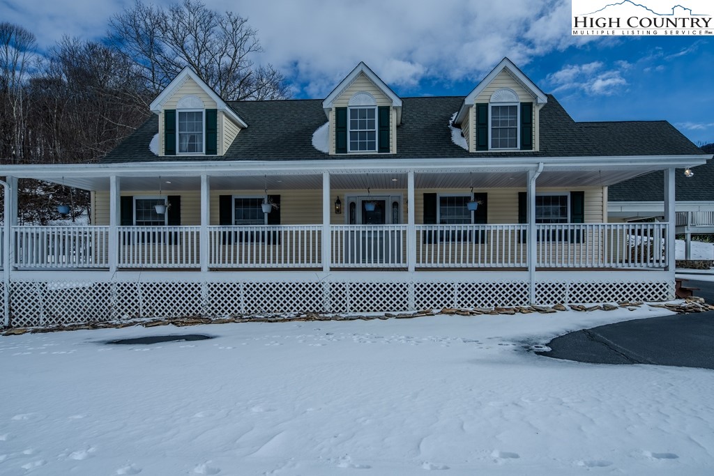 118 Pauper's Ridge Lane Banner Elk, NC 28604 - Photo 2 of 34