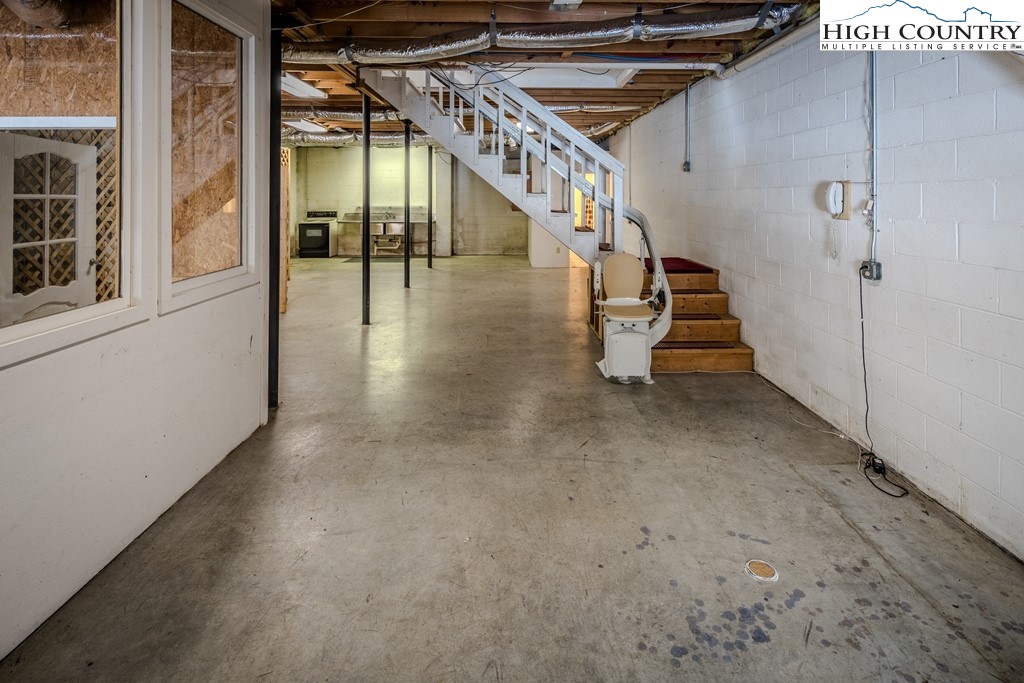 118 Pauper's Ridge Lane Banner Elk, NC 28604 - Photo 23 of 34