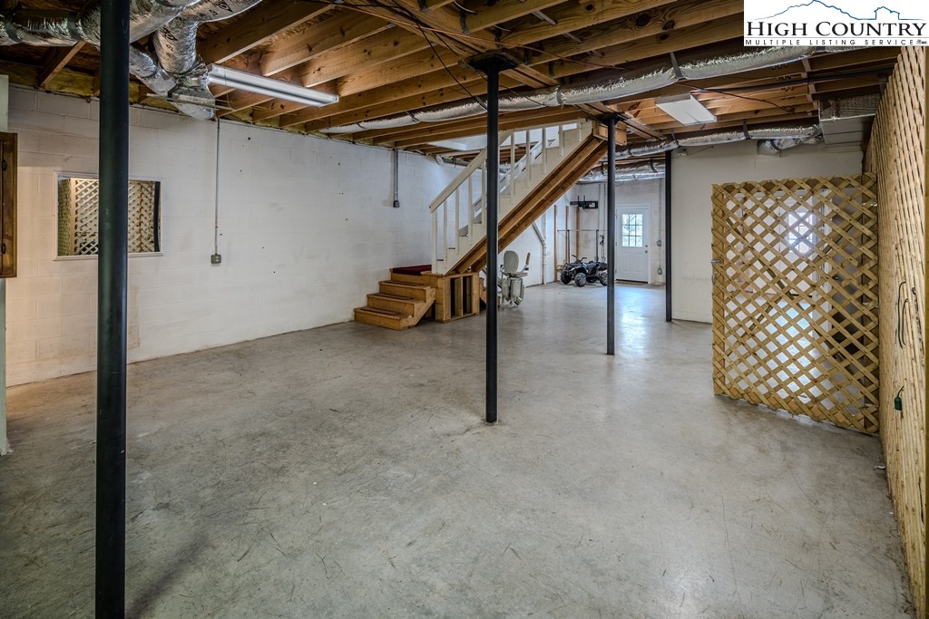 118 Pauper's Ridge Lane Banner Elk, NC 28604 - Photo 24 of 34