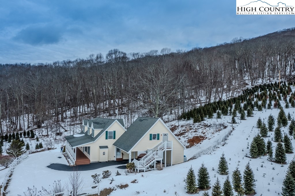 118 Pauper's Ridge Lane Banner Elk, NC 28604 - Photo 32 of 34