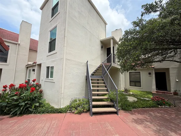 $2,475 | 2918 Ranch Road 620 North, Unit C120, Austin, TX 78734