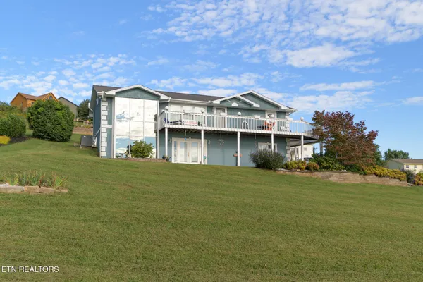 $535,000 | 926 Hilltop Lane, Kodak, TN 37764