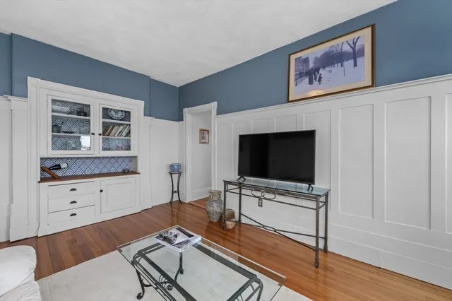 $750,000 | 14 Linden Street, Unit 8, Brookline, MA 02445