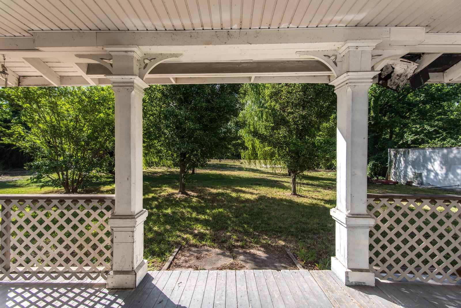 169 State Rd. Bensalem, PA 19020 - Photo 28 of 99 Front porch