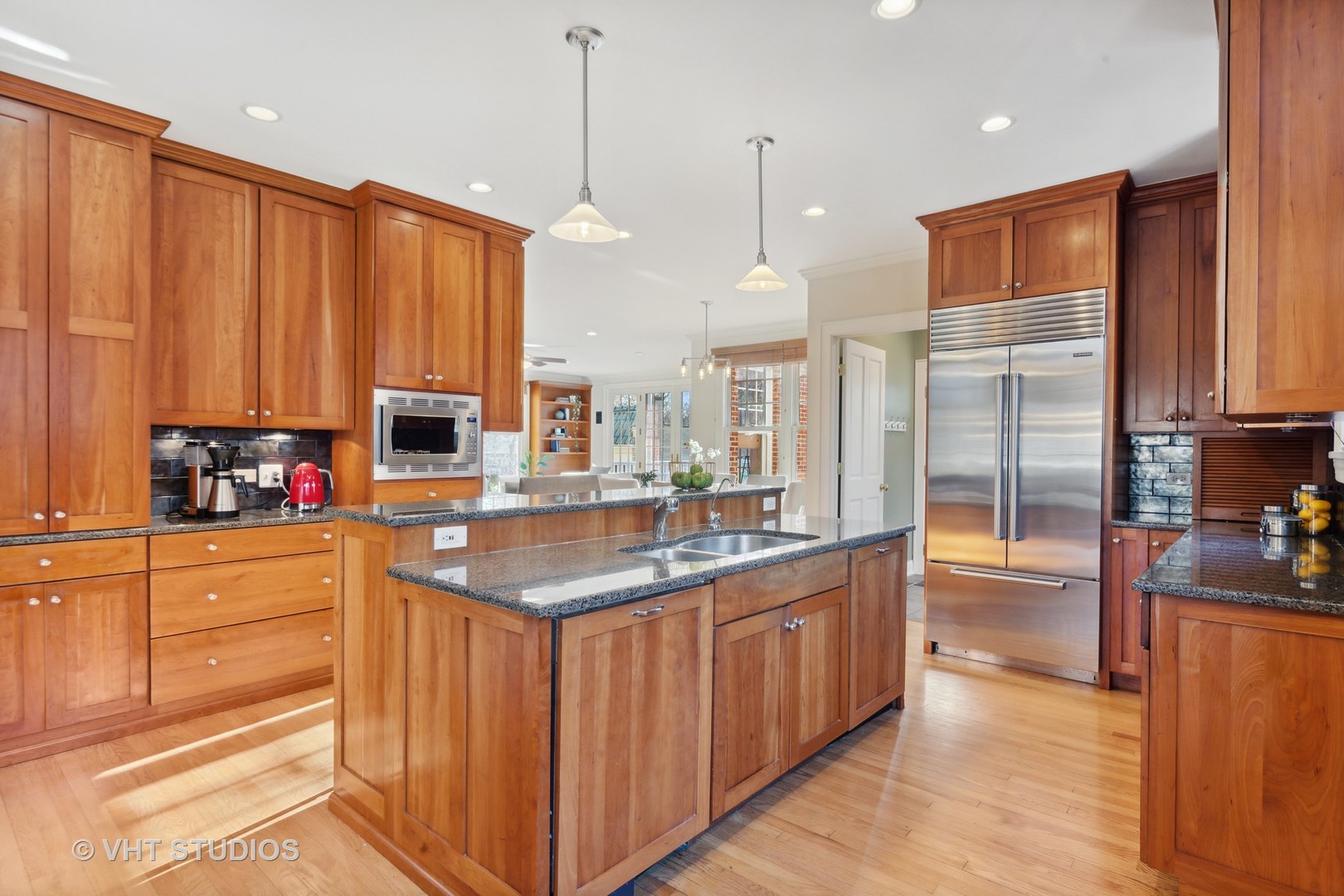 162 Akenside Road Riverside, IL 60546 - Photo 9 of 42