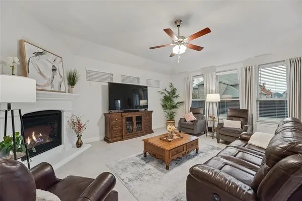 $2,750 | 1313 Benavites Drive, Little Elm, TX 75068