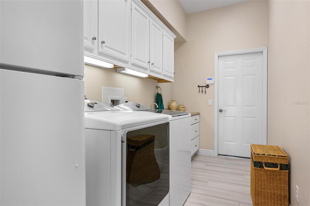 433 Tremingham Way Venice, FL 34293 - Photo 45 of 95