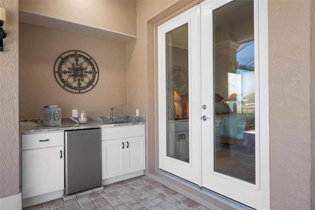 433 Tremingham Way Venice, FL 34293 - Photo 48 of 95