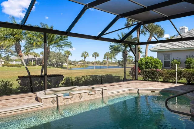 $985,000 | 433 Tremingham Way, Venice, FL 34293