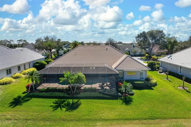 $985,000 | 433 Tremingham Way, Venice, FL 34293