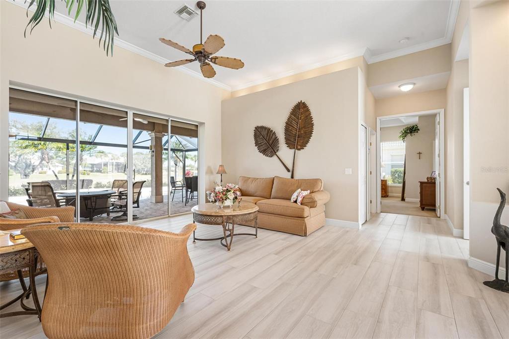 433 Tremingham Way Venice, FL 34293 - Photo 7 of 95