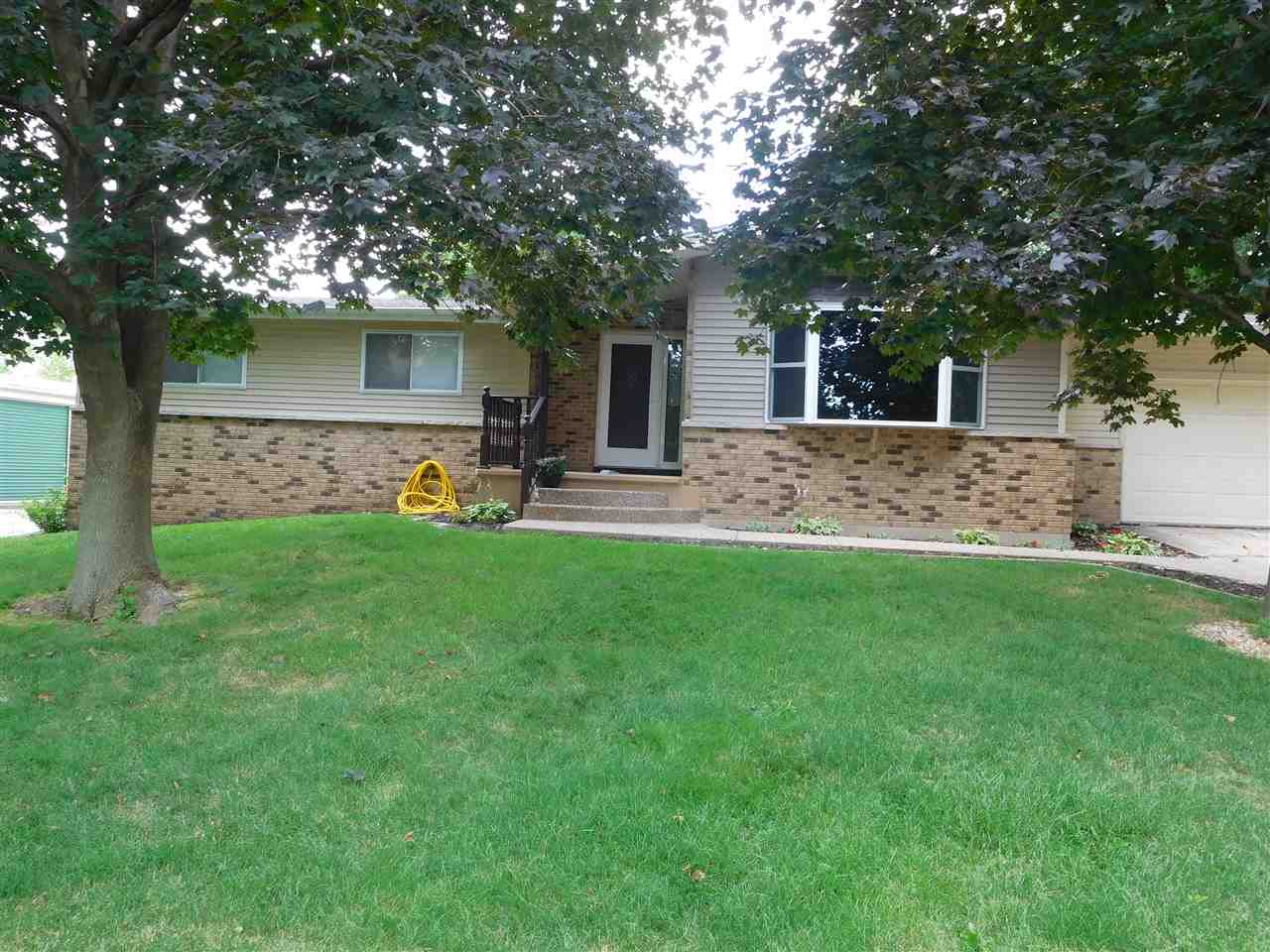 931 South Spring Street Geneseo, IL 61254 - Photo 1 of 4 Gallery Image 1