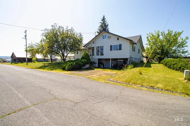 $375,000 | 105 Weippe Avenue, Weippe, ID 83553