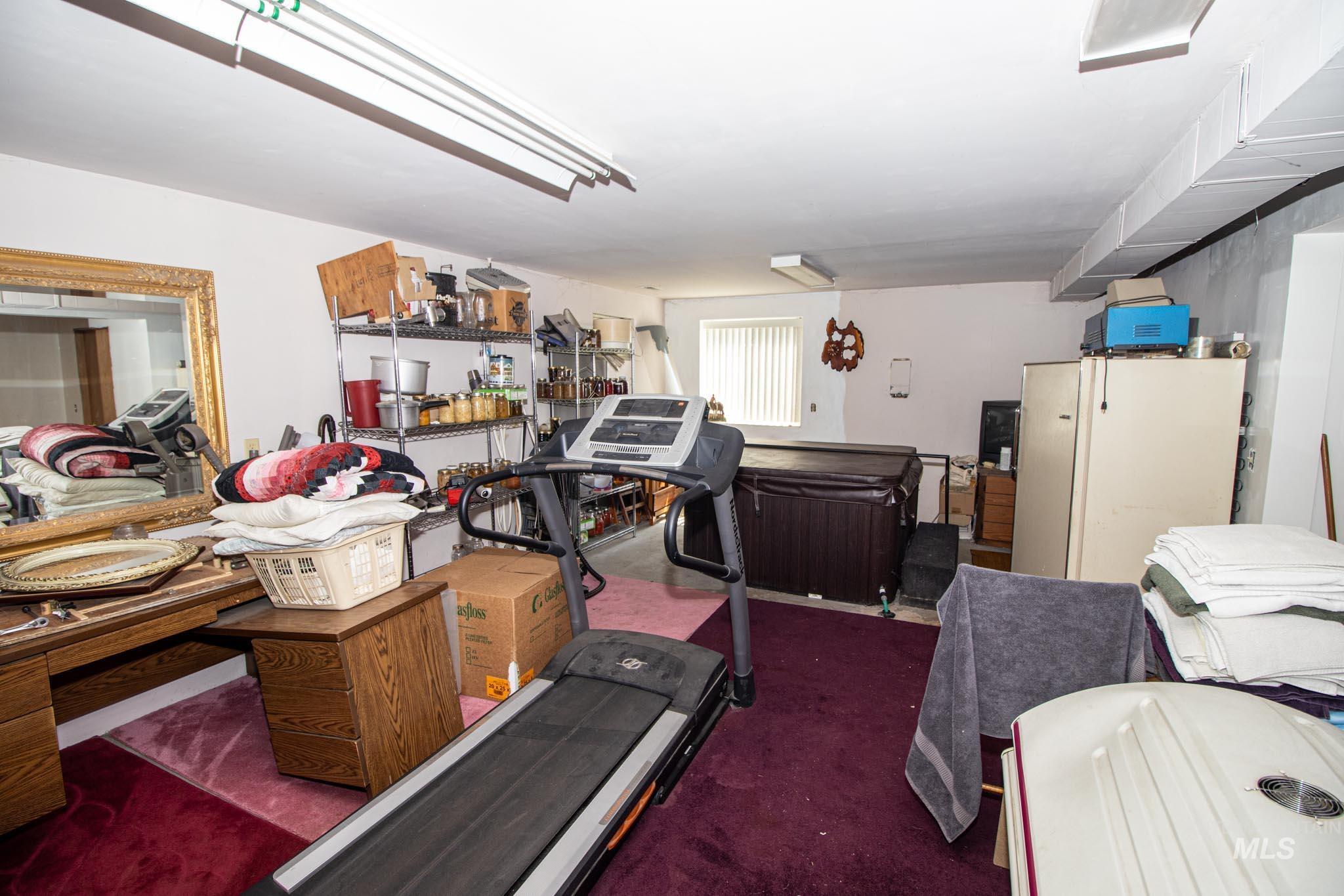 105 Weippe Avenue Weippe, ID 83553 - Photo 39 of 43 Workout room with carpet