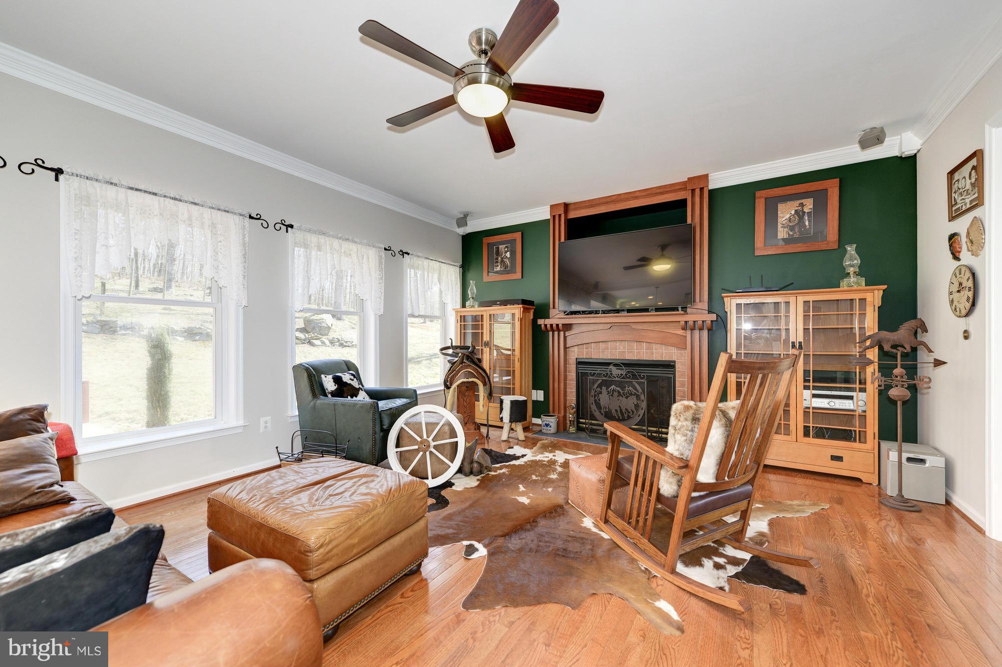 9741 Crest Hill Road Marshall, VA 20115 - Photo 14 of 30 Interior (General)