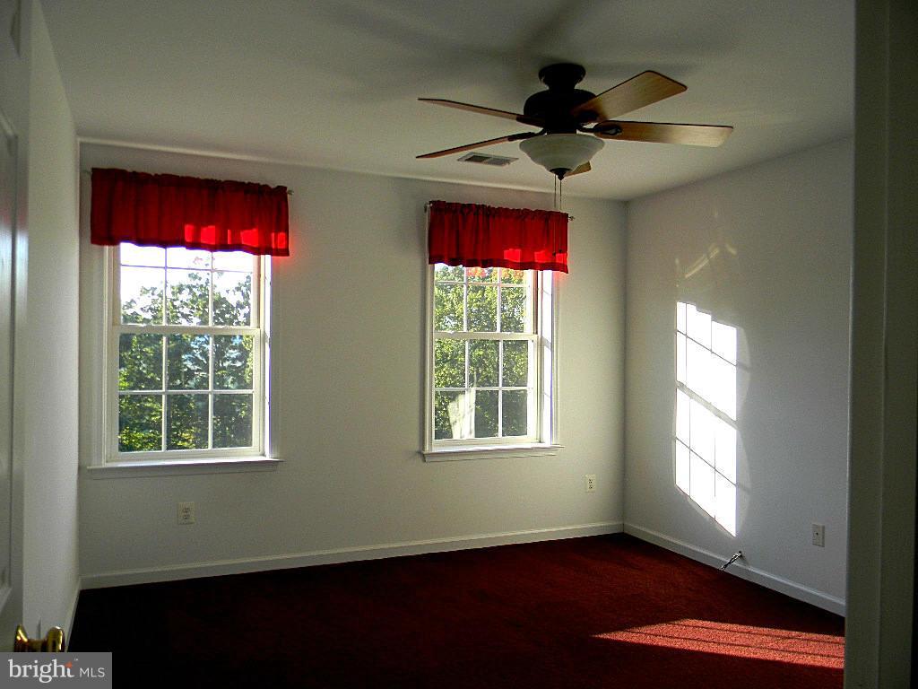 9741 Crest Hill Road Marshall, VA 20115 - Photo 21 of 30 Bedroom