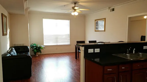 $1,550 | 6655 West Sam Houston Parkway South, Unit 2A, Houston, TX 77036