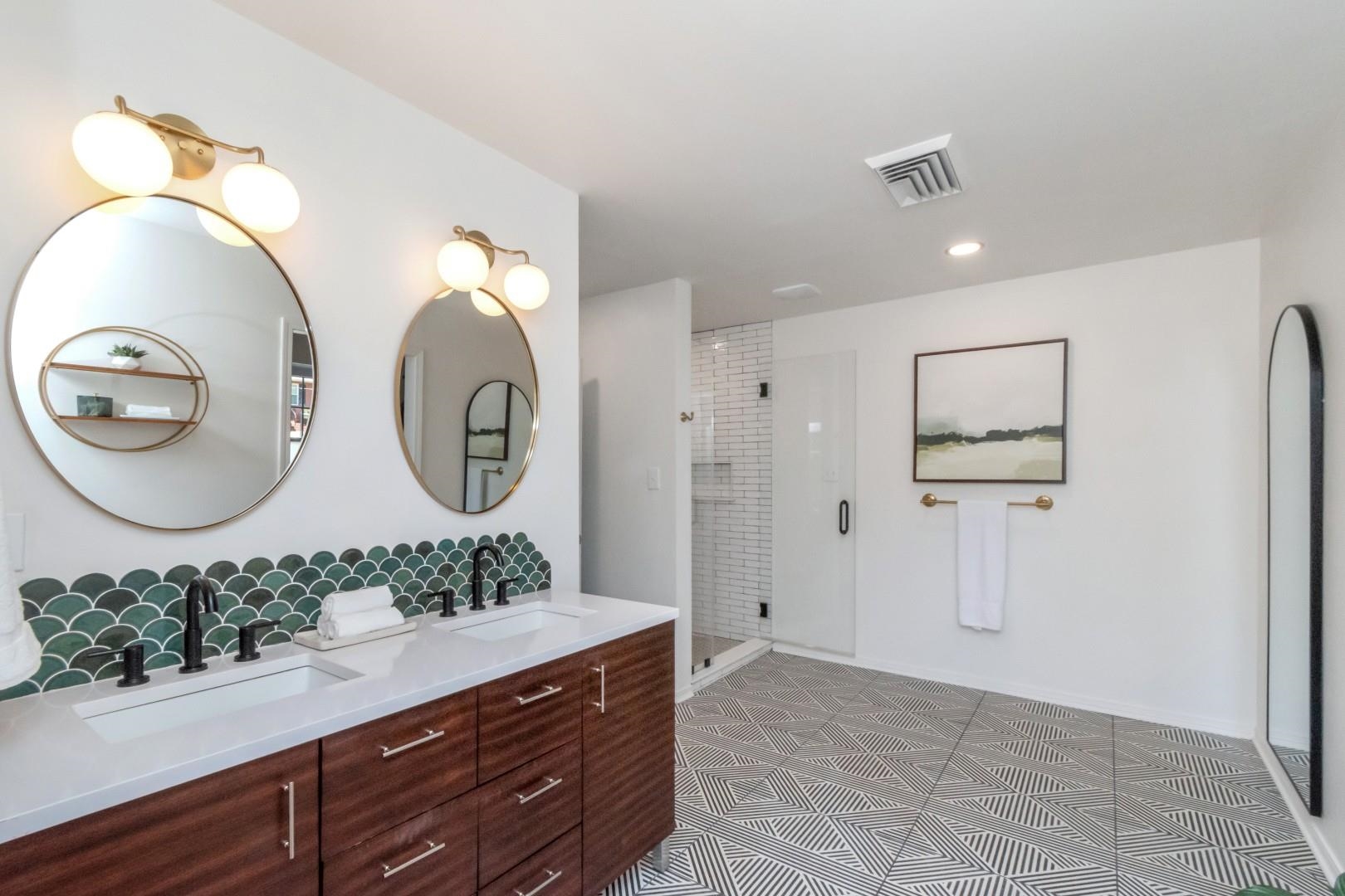 524 Spring Park Drive East Mobile, AL 36608 - Photo 18 of 56 primary bathroom
