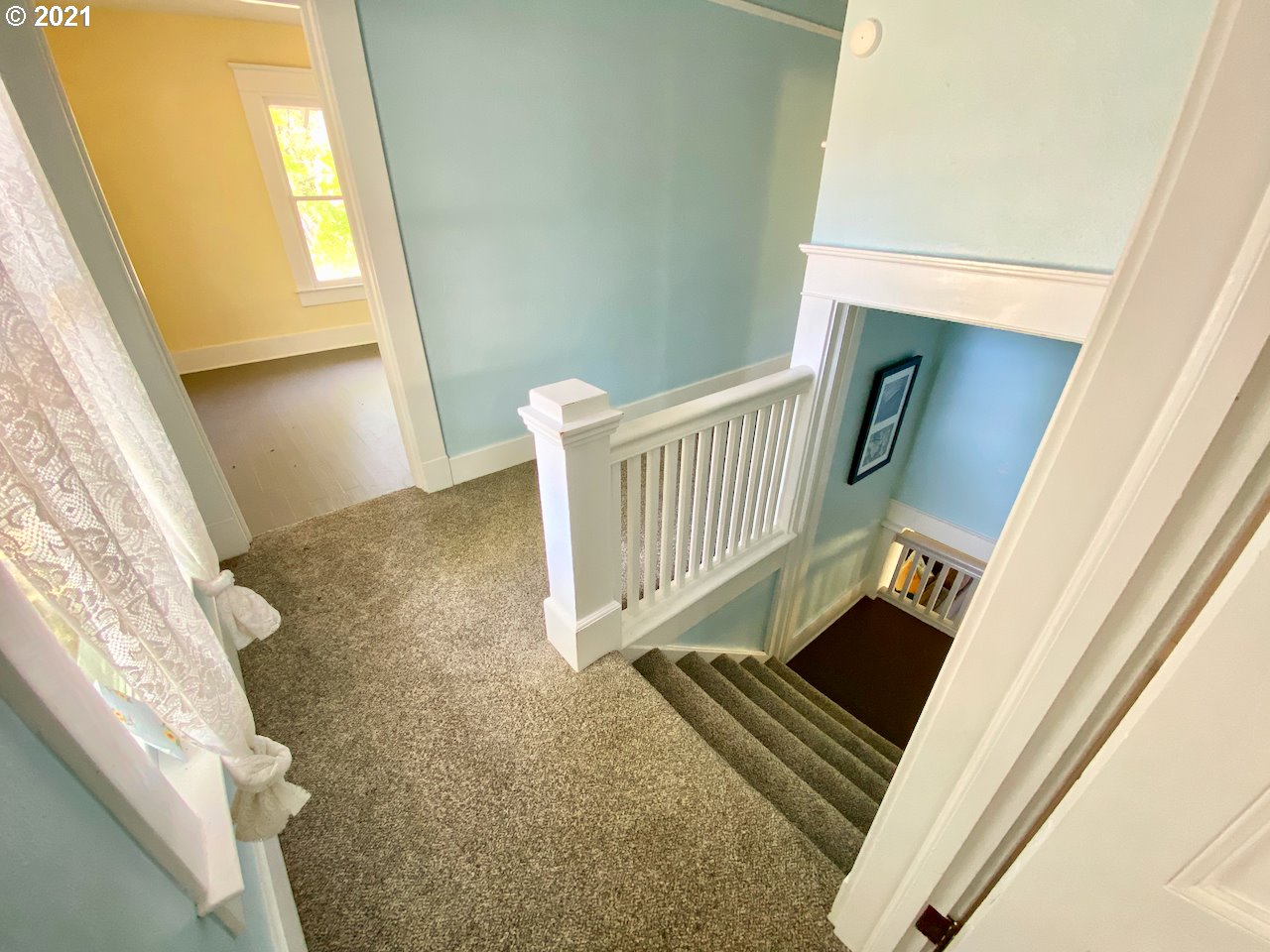 8820 Lookingglass Road Roseburg, OR 97471 - Photo 16 of 28 Gallery Image 16