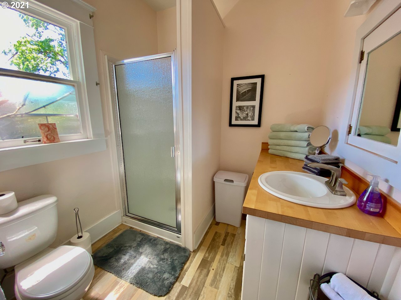 8820 Lookingglass Road Roseburg, OR 97471 - Photo 18 of 28 Gallery Image 18