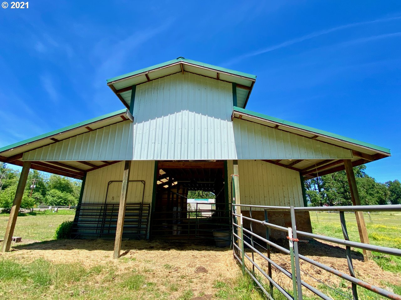 8820 Lookingglass Road Roseburg, OR 97471 - Photo 20 of 28 Gallery Image 20