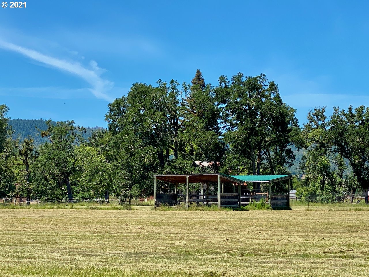 8820 Lookingglass Road Roseburg, OR 97471 - Photo 23 of 28 Gallery Image 23