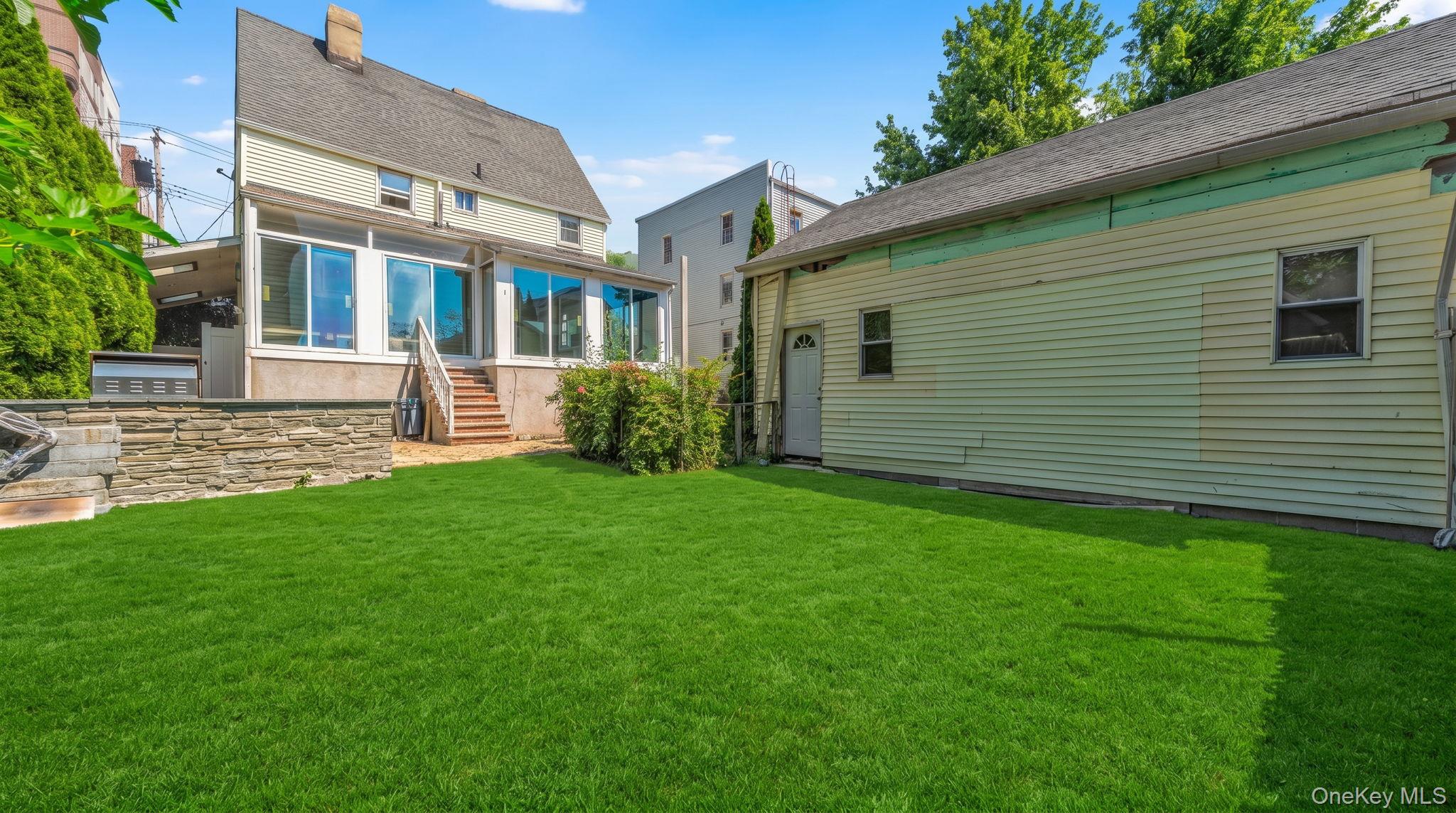 38 Trinity Place New Rochelle, NY 10805 - Photo 38 of 50